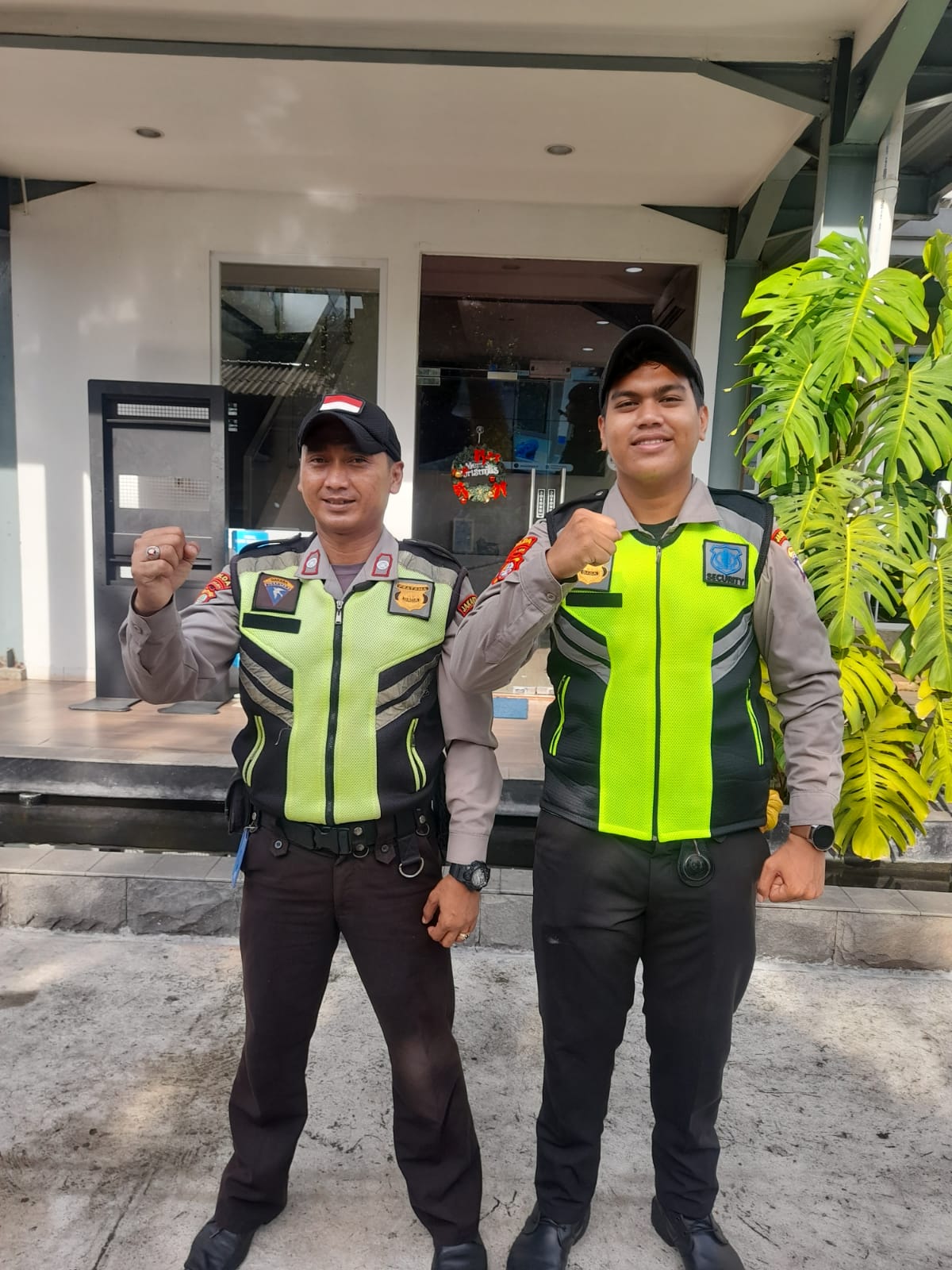 Kegunaan Rompi untuk Satpam